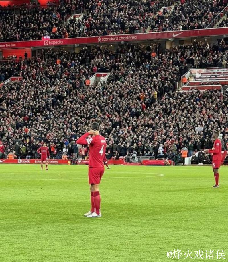 12战9负成笑柄！利物浦1-4埃因霍温3连败，斯洛