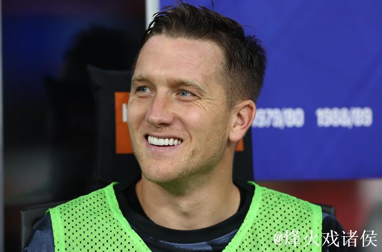 泽林斯基:输利物浦后重新赢球很重要;能持续出场让我很开心 泽林斯基:输利物浦后重新赢球很重要;能持续出场让我很开心